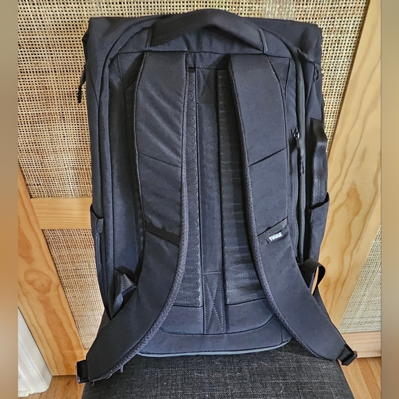 THULE Paramount Laptop Backpack 24L - Picture 3 of 9
